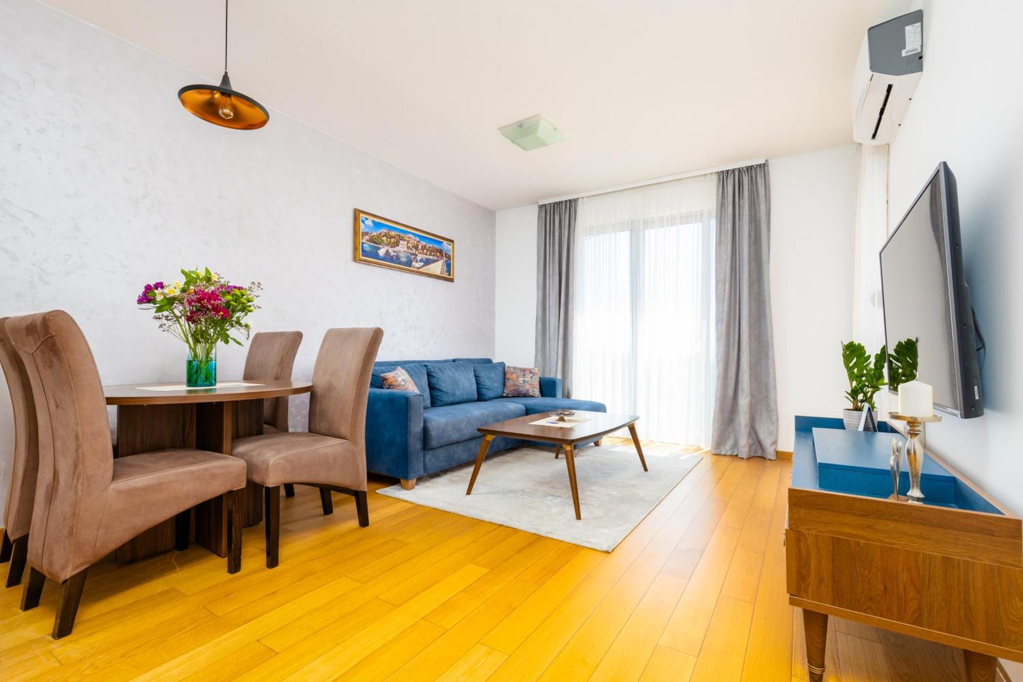 تْشيرسيك نوفي Apart Hotel M S Katunjanin المظهر الخارجي الصورة