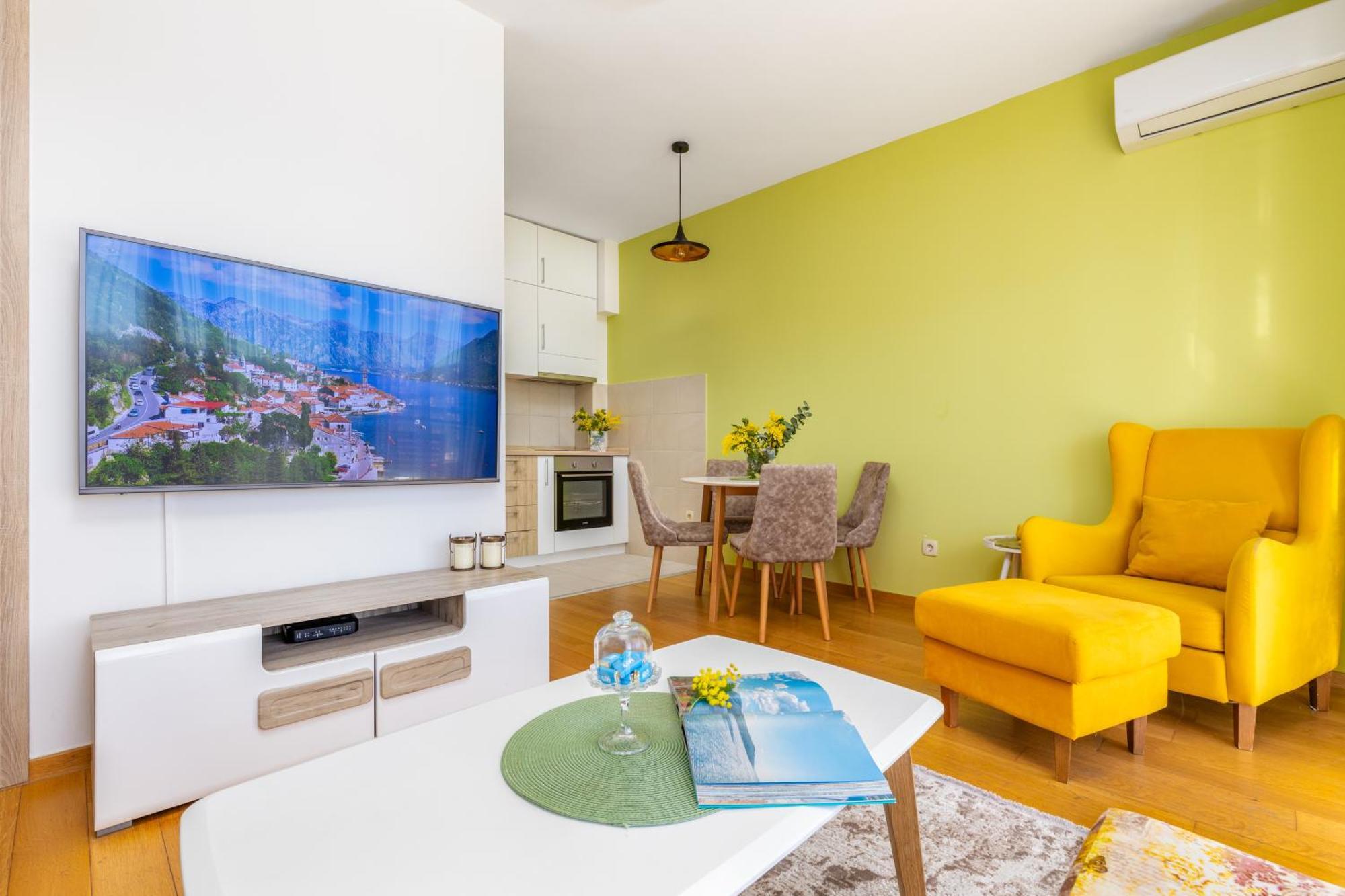 تْشيرسيك نوفي Apart Hotel M S Katunjanin المظهر الخارجي الصورة