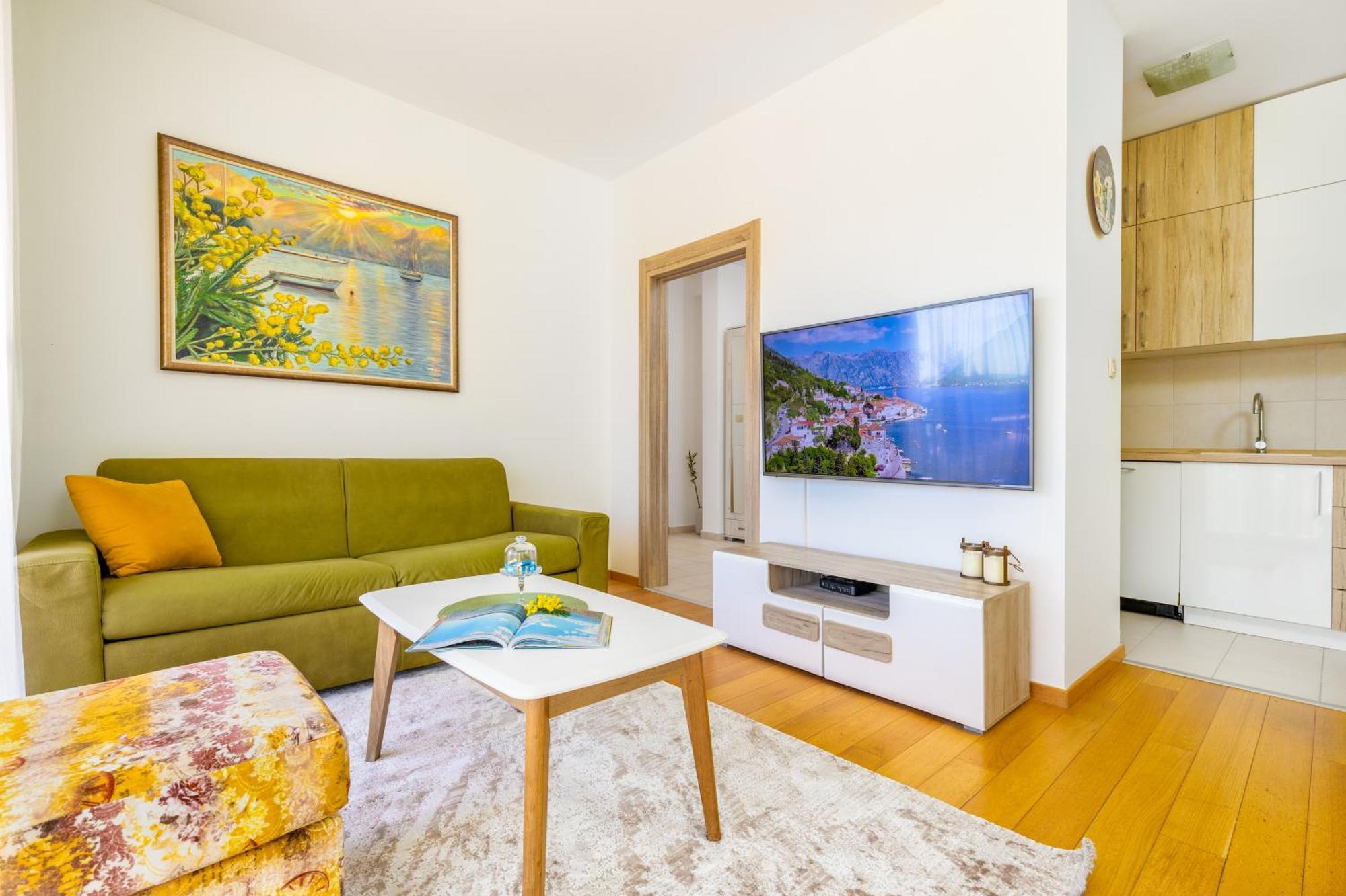 تْشيرسيك نوفي Apart Hotel M S Katunjanin المظهر الخارجي الصورة