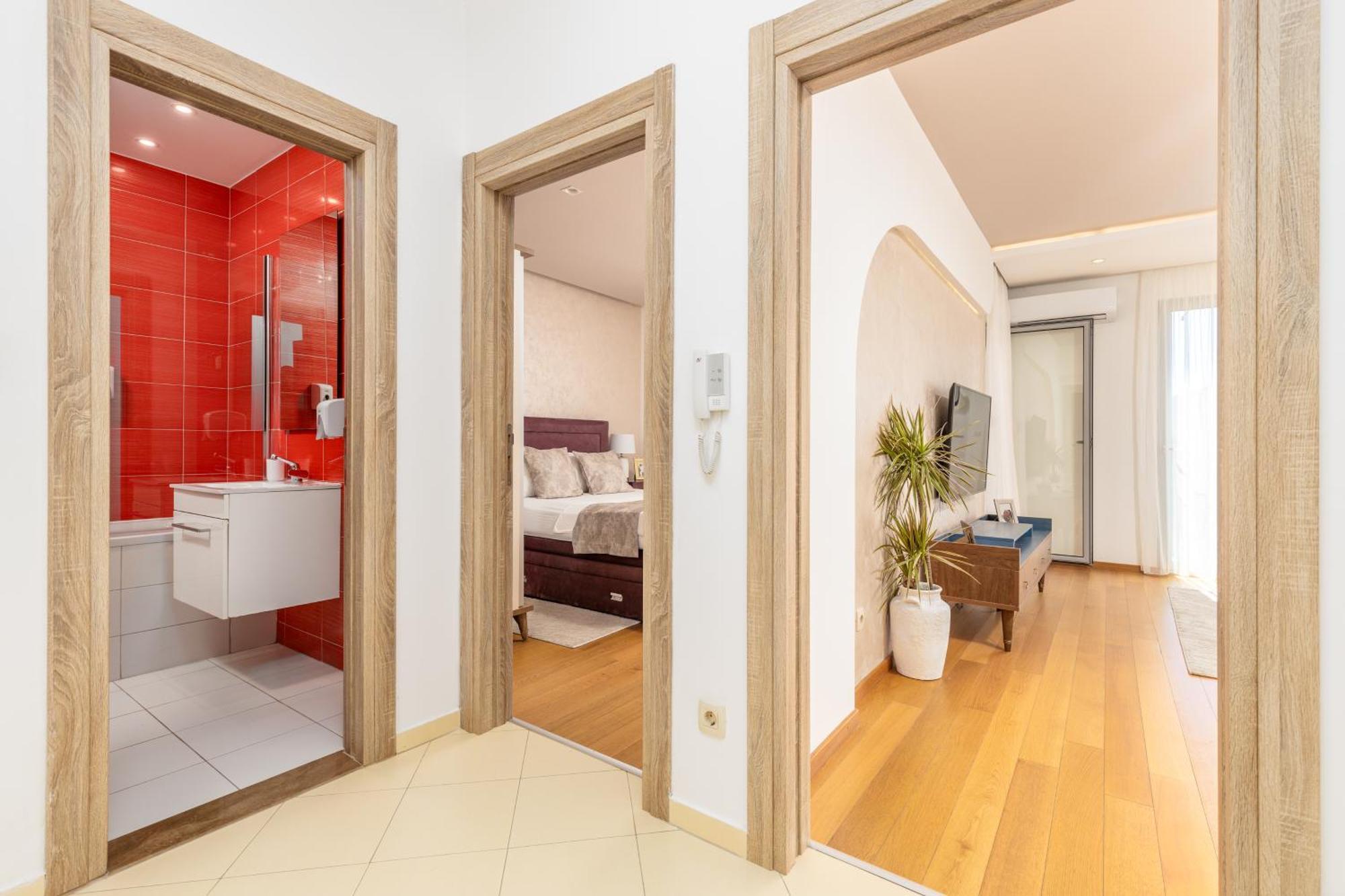 تْشيرسيك نوفي Apart Hotel M S Katunjanin المظهر الخارجي الصورة